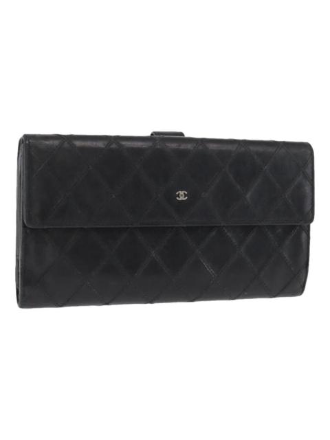 CHANEL Vegan leather purse