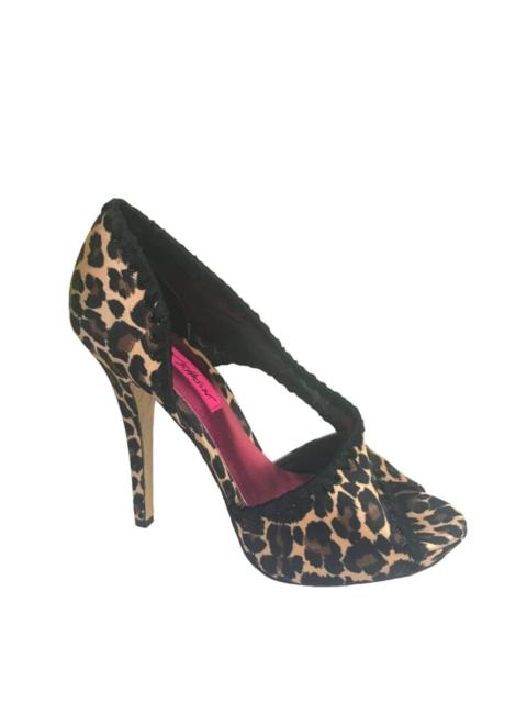 Other Designers Betsey Johnson - Walter Satin Leopard Print Pumps
