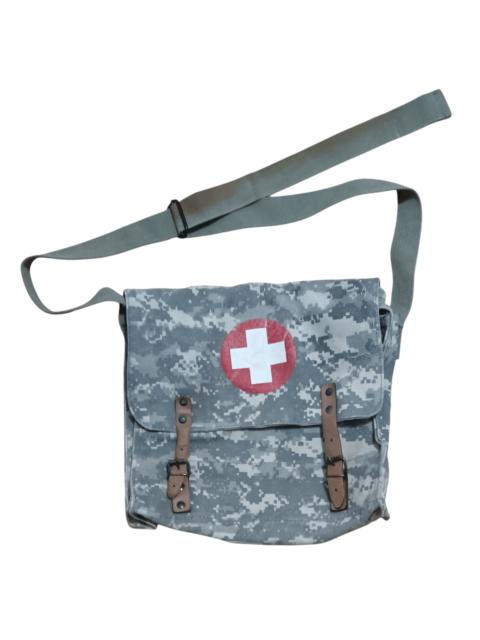 Other Designers Other - MILITARY MEDIC CAMOUFLAGE SLING BAG