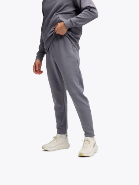 HOKA Men's Essential Recovery Pant in Grey Skies
