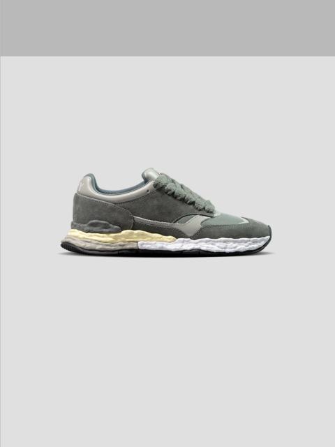 Maison MIHARAYASUHIRO GEORGE OG SOLE LOW-TOP LEATHER SNEAKER