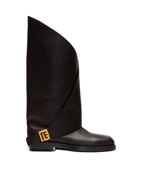 Balmain Twist flat leather boots