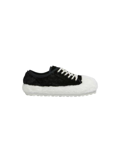 Marni WOMEN'S FLUFFY SNEAKERS (BLACK/WHITE)
