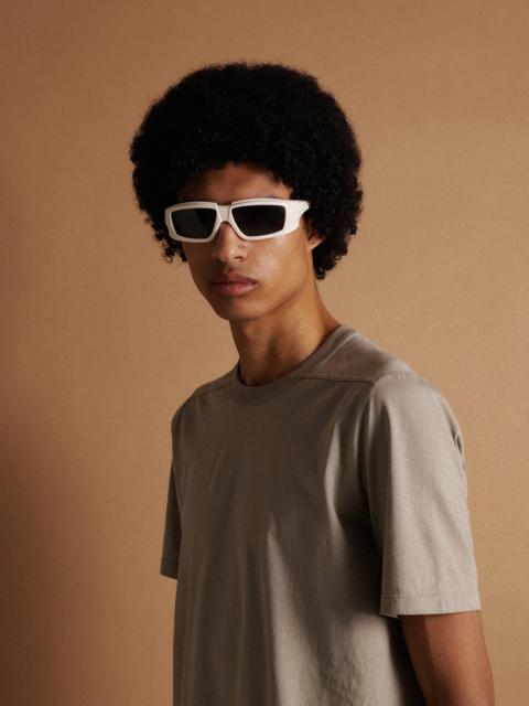 RICK OWENS SUNGLASSES CREAM / BLACK