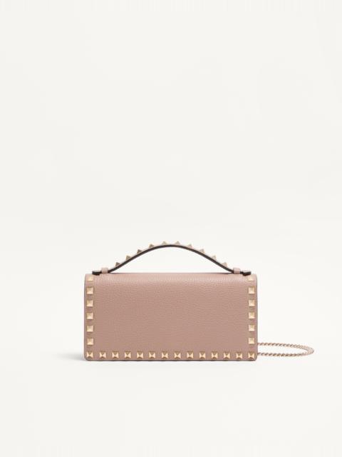 Valentino ROCKSTUD WALLET WITH CHAIN IN GRAINY CALFSKIN