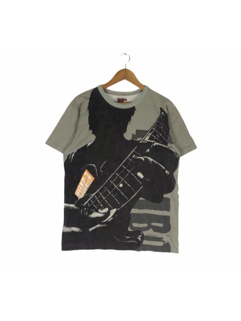 Other Designers Vintage - Vtg 2001 Mambo pop art fashion clothing guitarist logo shirt