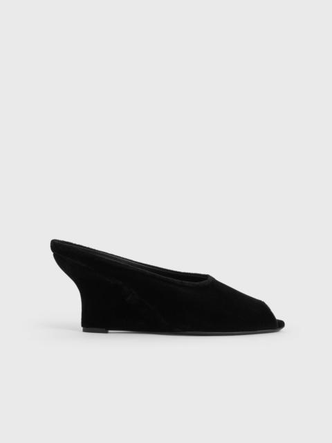 TOTEME Peep-toe velvet wedge mules black