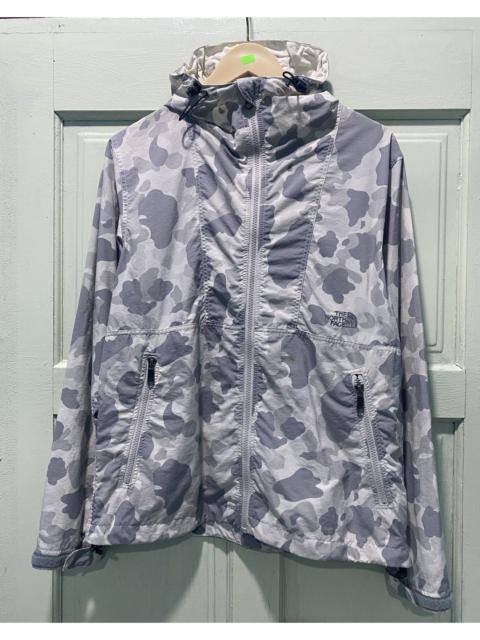 The North Face The North Face Lightweight Windbreaker Jacket Camouflaged