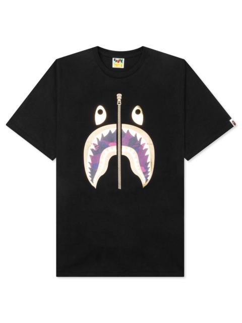 A BATHING APE® COLOR CAMO SHARK TEE - BLACK/PURPLE