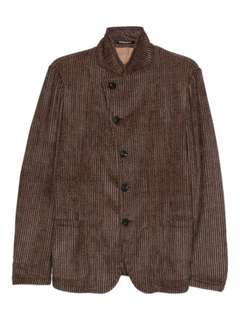EMPORIO ARMANI Introducing the SPLIT JACKET, a stunning piece from the renowned brand EMPORIO ARMANI. This jacket i