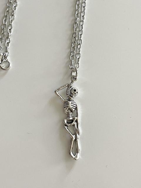 Other Designers Vintage - STEAL! Y2K Hanging Skeleton Necklace