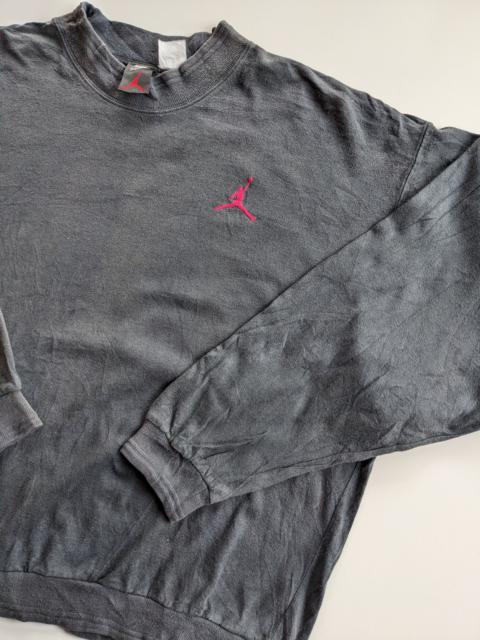 Vintage 90s Nike Air Jordan small logo