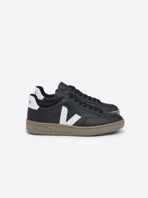 VEJA V-12 LEATHER BLACK WHITE DUNE