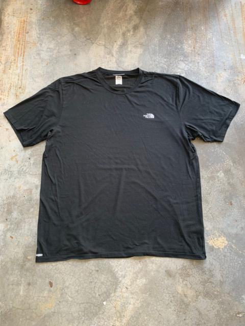 The North Face The North Face Vapor Wick Hiking Tshirt