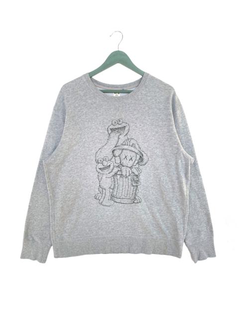 Other Designers Uniqlo - Sesame Street x Kaws Sweatshirt