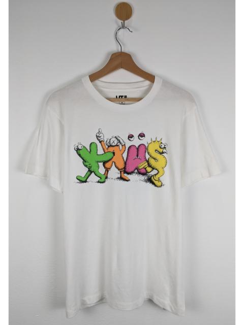 Other Designers Uniqlo - Uniqlo Kaws Font logo shirt
