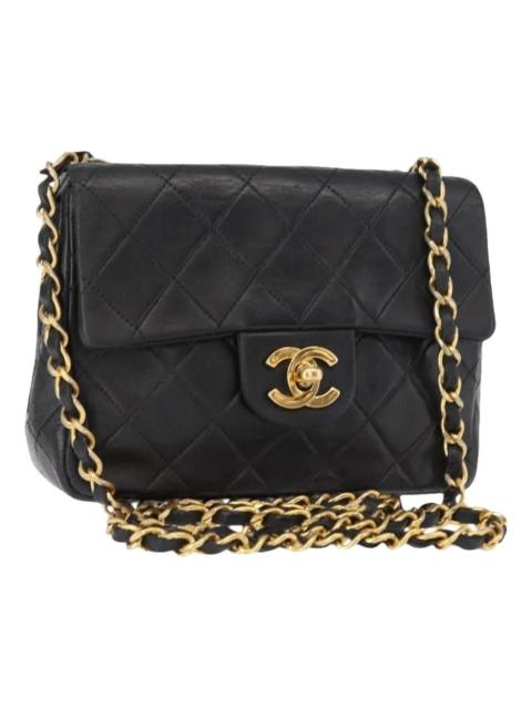 CHANEL Leather handbag