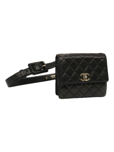 CHANEL Leather handbag