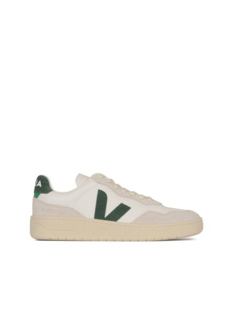 V90 sneakers