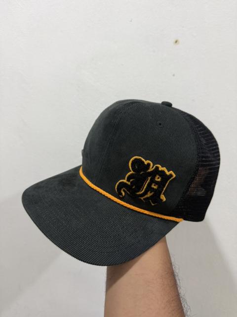 Nike RARE Y2K Nike 19Seventytwo Fitted Size M