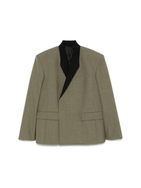contrast-lapels blazer
