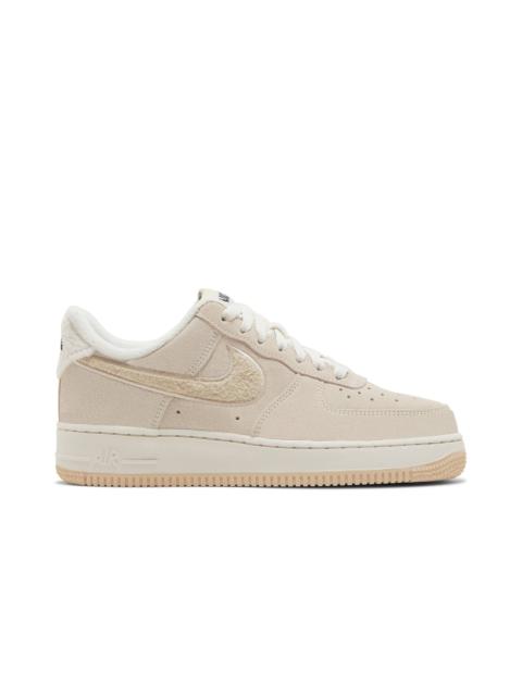 Nike Wmns Air Force 1 '07 SE 'Sanddrift Sherpa'