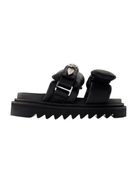 【TOGA PULLA】 AJ1382 TOGA PULLA 40mm leather sandals | REVERSIBLE