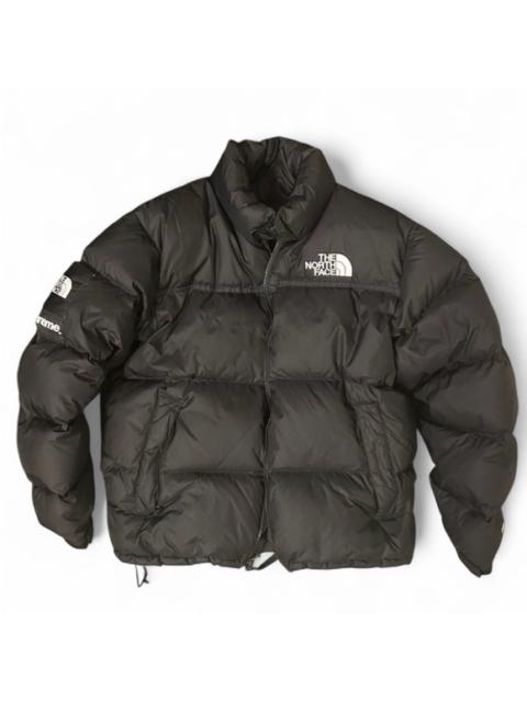 The North Face Supreme The North Face Split
Nuptse Jacket