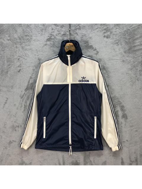 adidas Vintage 90s Adidas Light Weight Jacket/Windbreaker #5954-215