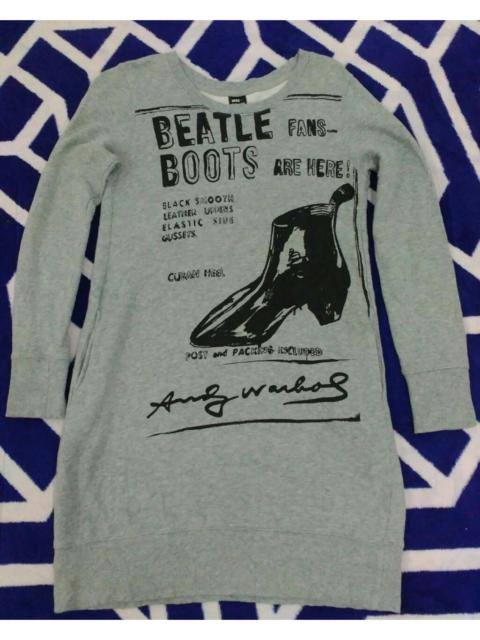 Uniqlo - 💥FastSaleOffer💥Andy Warhol Beatle Boots Graphic