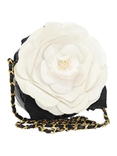 CHANEL Patent leather handbag