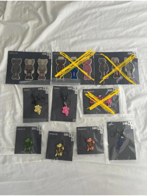 Other Designers RARE VINTAGE Kaws Pins, Keychains & Magnets