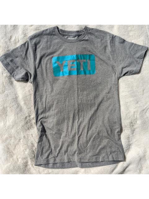 Other Designers Made by YETI Men's Medium Premium Logo Badge Grey Teal Short-sleeved Tshirt EUC