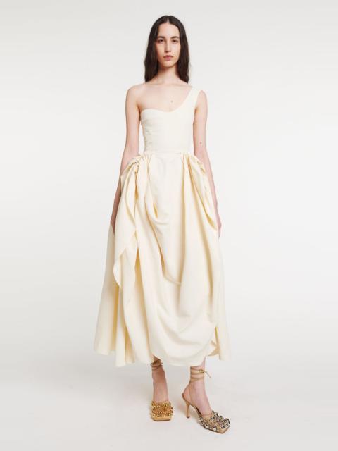 A.W.A.K.E. MODE ASYMMETRIC OFF-SHOULDER DRESS WITH GATHERED DRAPED SKIRT ECRU