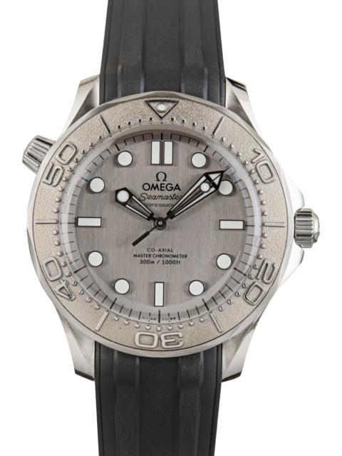 OMEGA Used Stainless Steel Omega Seamaster Diver 300M Grey Dial