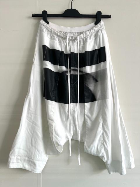 Julius Julius_7 Double-Layer Structure Inkjet Printed Cropped Pants