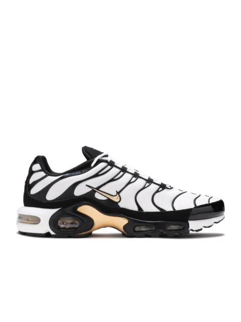Nike AIR MAX PLUS 'WHITE METALLIC GOLD'