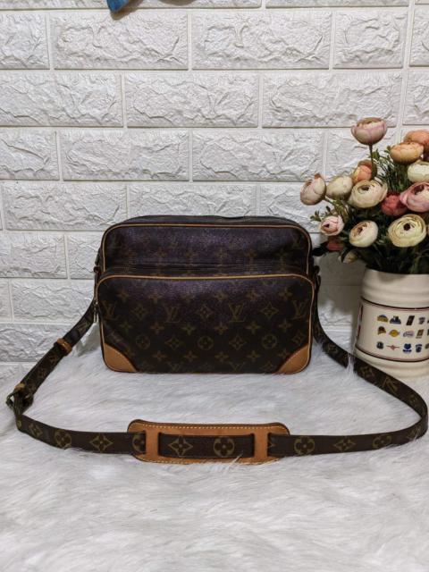 Louis Vuitton Nile messenger bag