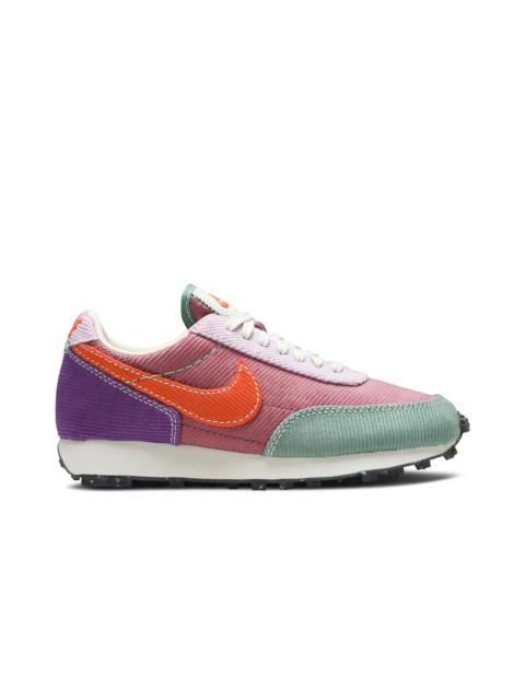 Nike Wmns Daybreak 'Corduroy - Desert Berry'