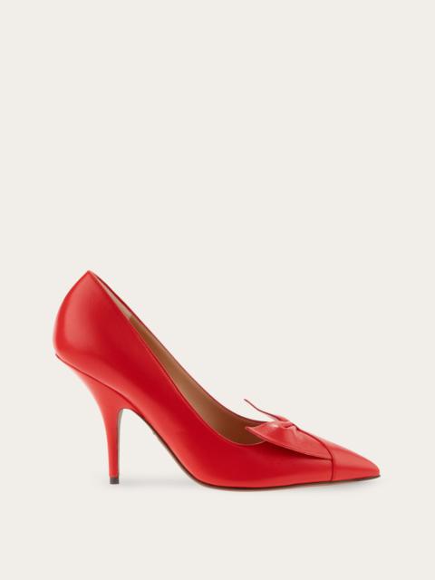 Bow pump
