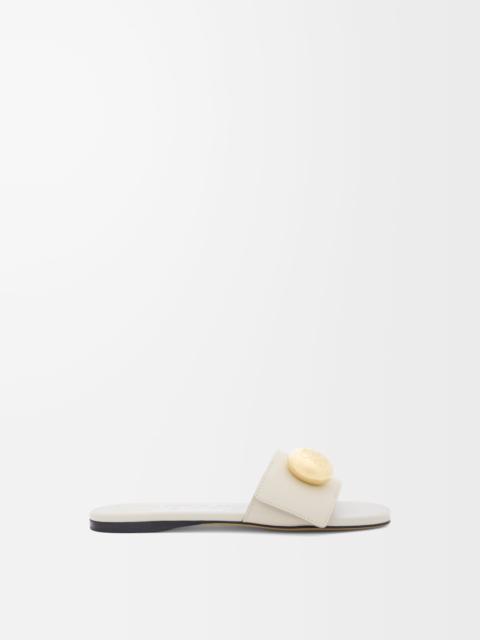 Loewe Pebble slide in soft calfskin