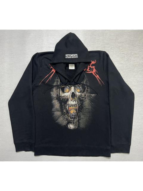 VETEMENTS Vetements - Misplaced Shoulder Skull Metal Logo Hoodie