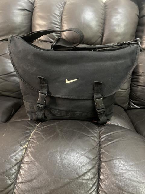 Authentic Nike Heavy Duty Canvas Messenger Shoulder Bag