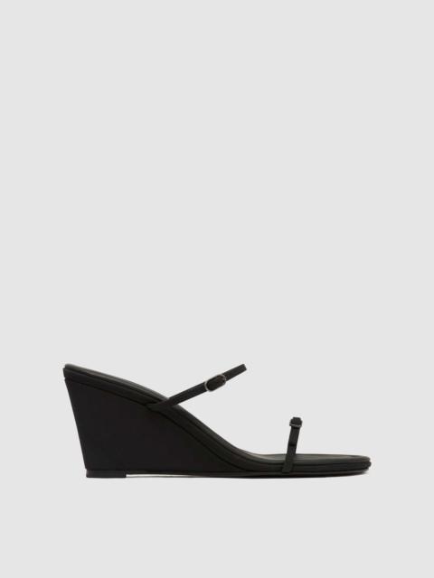 ST. AGNI Petit Belt Detail Wedge - Black
