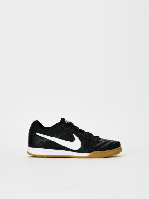 Nike Gato