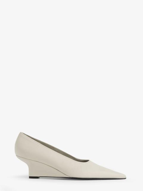TOTEME Toteme Sharp Wedge Leather Pumps
