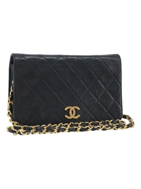 CHANEL Leather handbag