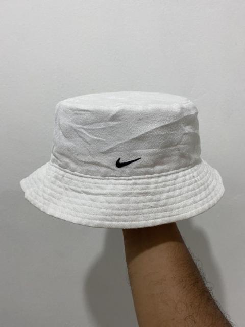 Nike 🔥Vintage🔥 Nike Small Swoosh Bucket Hat