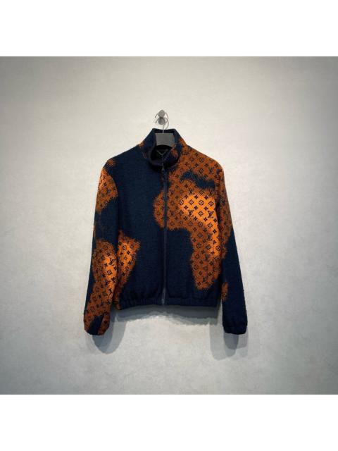 Louis Vuitton Louis Vuitton logo-printed jacket with a fiery cloud pattern.