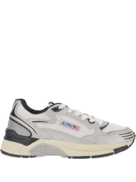 AUTRY Autry Hyperway Logo-patch Sneakers